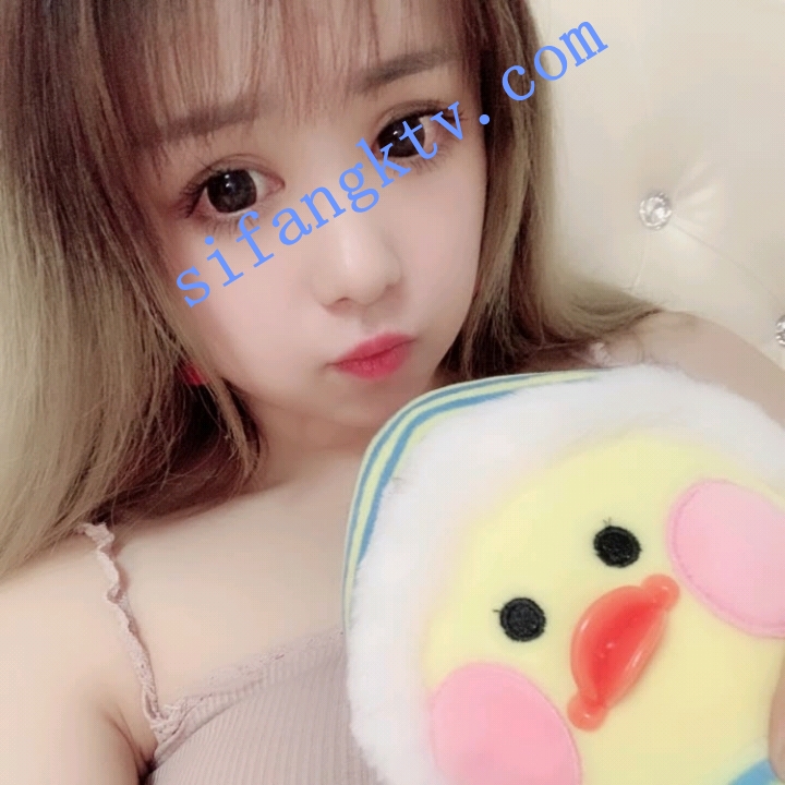 重磅推荐 快手超可爱女神50W粉 童颜媛宝 下海大秀 图 02
