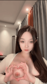 顶级绿播女神下海 铁锤妹妹 人前贵妇人后荡妇 超级反差 图 02