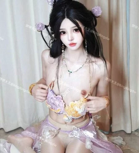 饼饼大王@BingBingdw 新作 [1314门槛] 18分钟 Cos永劫无间 迦南 闭月之颜 [13P2V-1.39G]