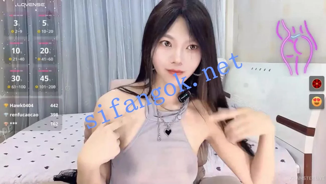 ，主播【【yangyang_520】】长发飘飘，模特身材自慰秀