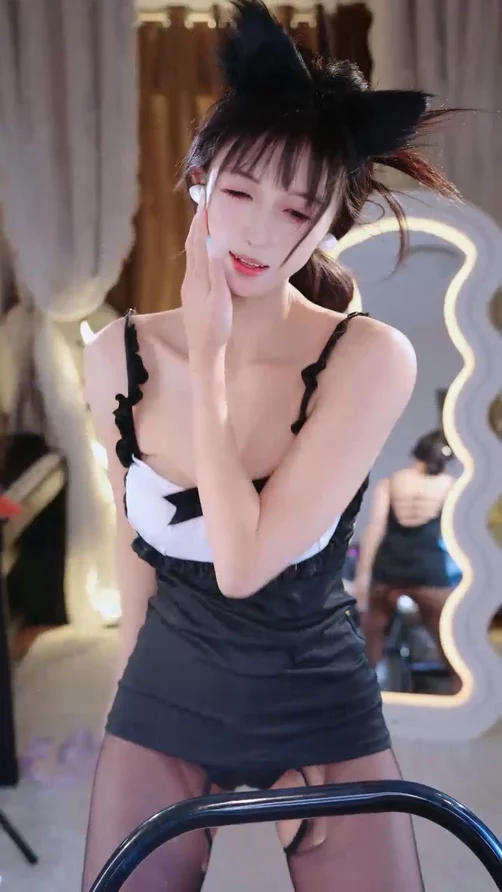 来秀 福福/陈欣然 骚妹福福撅臀漏内内 深夜测试尺度46v#1 图 05