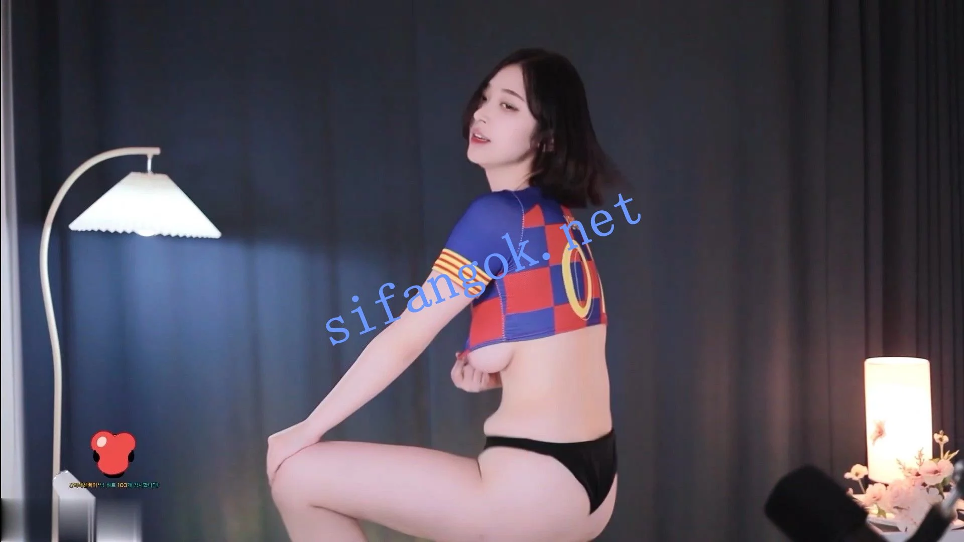 ✅韩骚舞 era133-2 爱笑甜美女 露脸露点 裸舞 苦咖啡 大摆锤等 图 04