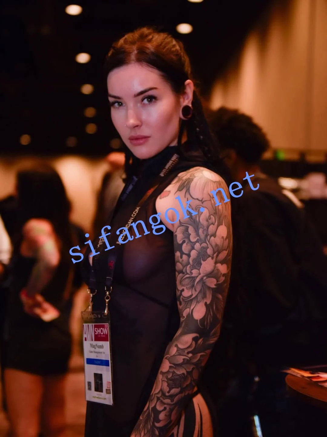 媚黑 INS顶级模特⭐magxnumb⭐约炮黑人暴草 肛交换妻 合集 图 03