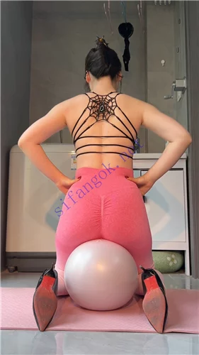 快手抖音翘臀 小婶娘/蜜桃本桃 啪啪定制美臀福利 超大合集 图 57