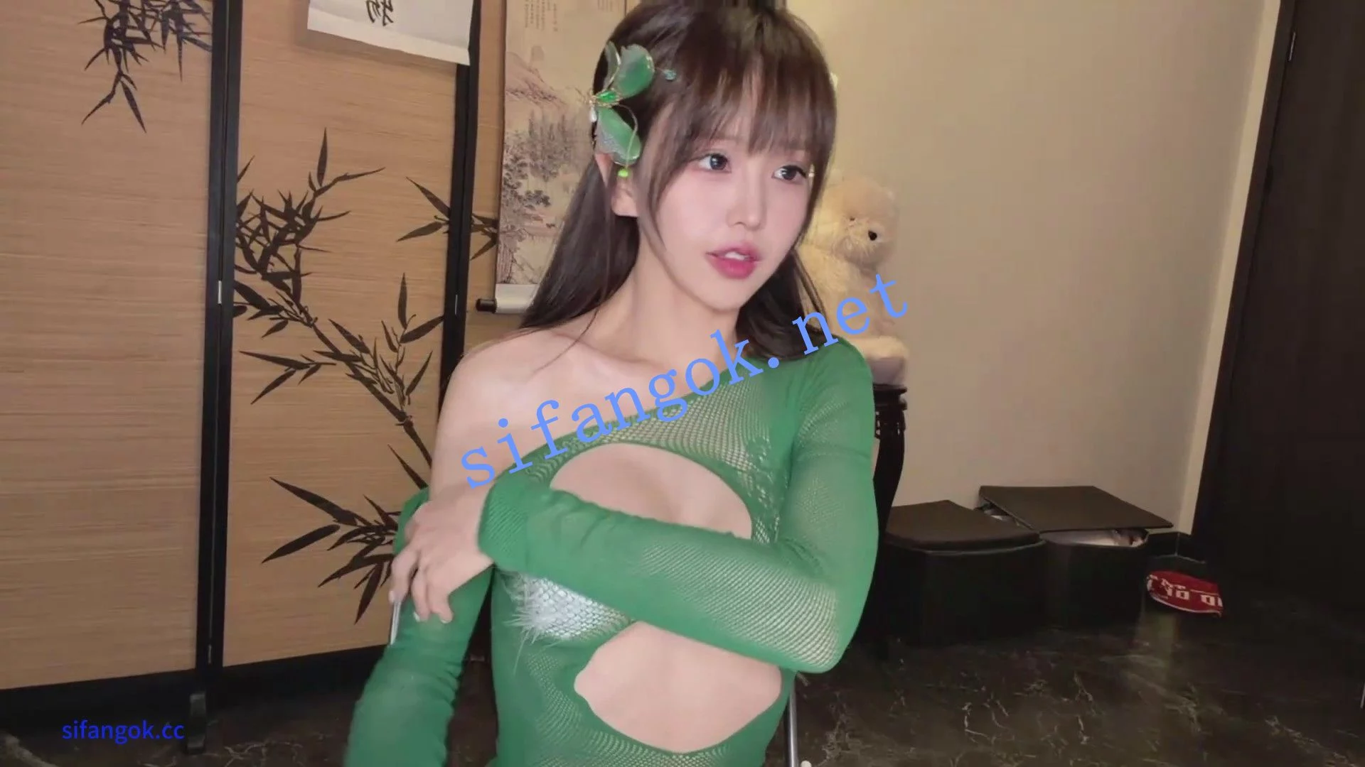 ❤️❤️新人E奶校花⭐Serena-511 25CM大屌爆菊双插潮喷